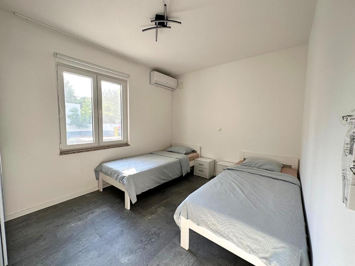 Apartmani Adriana Lakmartin Екстериор снимка