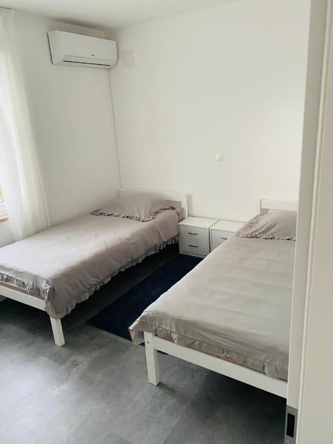 Apartmani Adriana Lakmartin Екстериор снимка